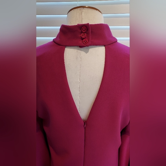 Milly Violet High Neck V Peep Front & Back Bell Sleeve Dress with Small Flaw - Picture 7 of 11